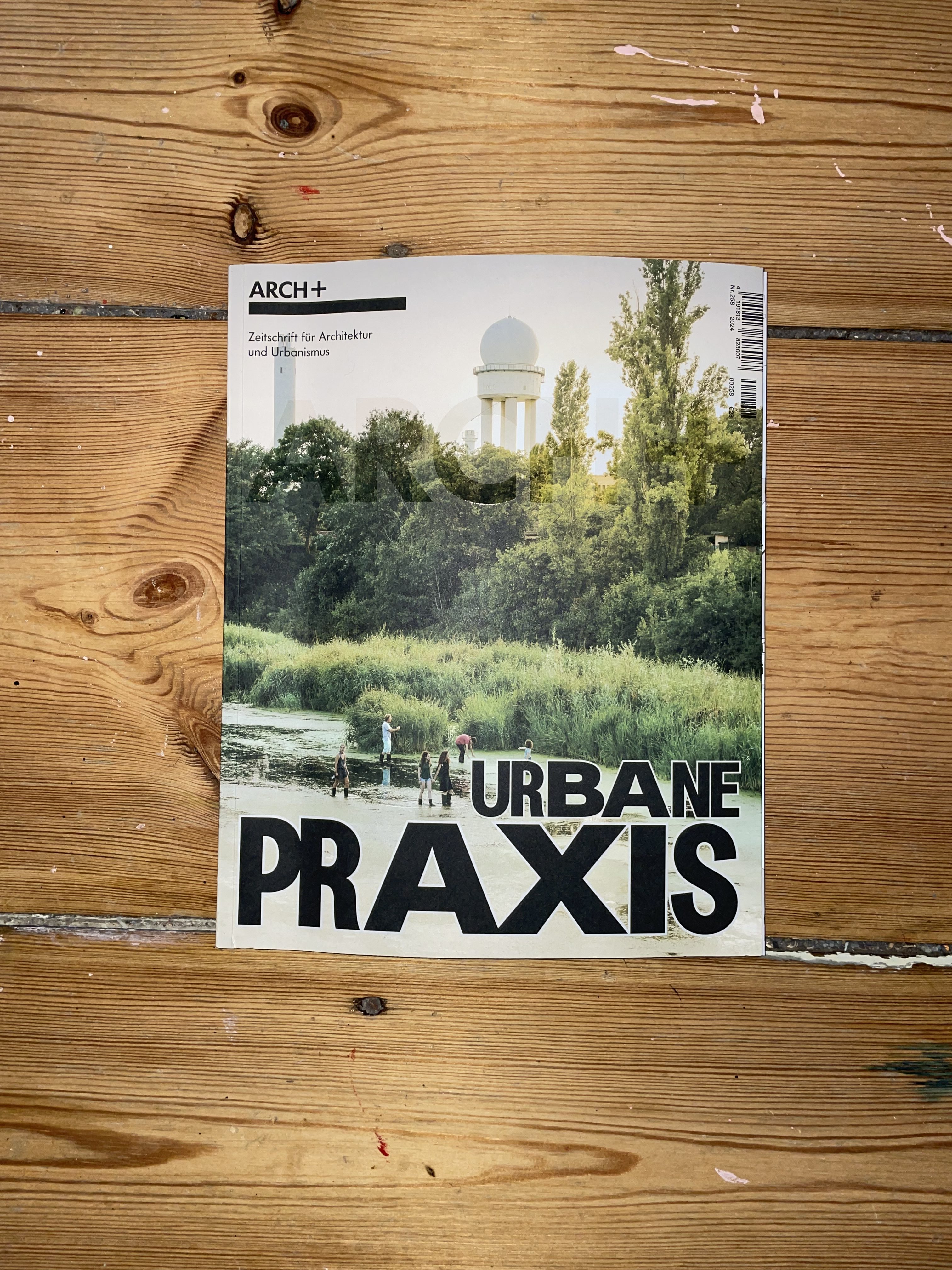 Cover der Arch+ Ausgabe über Urbane Praxis